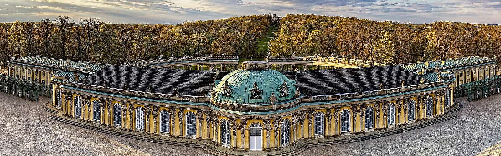 Schloss Sanssouci,
            
        
                Picture: PMSG und SPSG/André Stiebitz