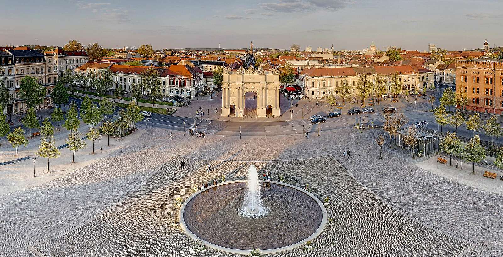 Brandenburger Tor,
            
        
                Picture: PMSG Potsdam Marketing und Service GmbH/André Stiebitz